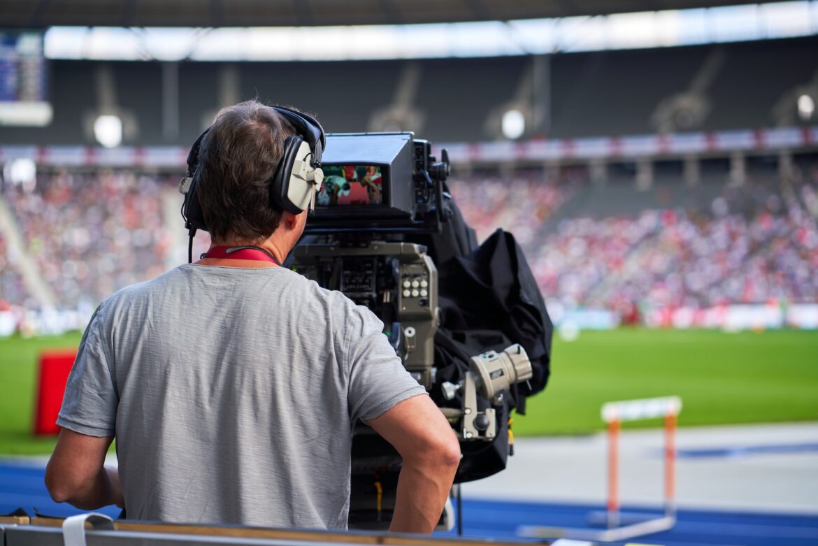 Interactive Features in Sports Broadcasting Platforms